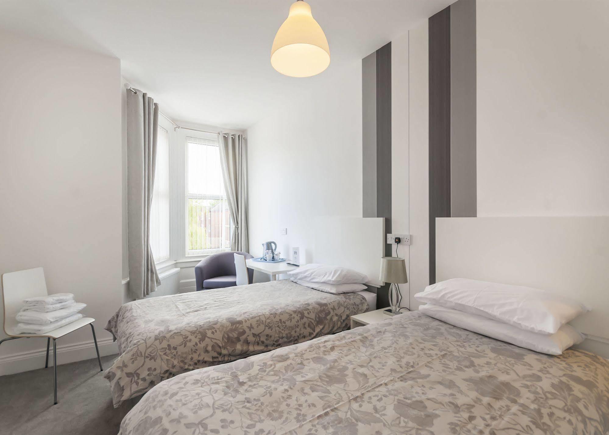 Kingswood Guest House Stockton-on-Tees Esterno foto